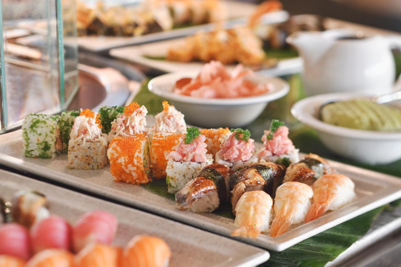 Officers Club & Hotel Αμπού Ντάμπι Εξωτερικό φωτογραφία Sushi